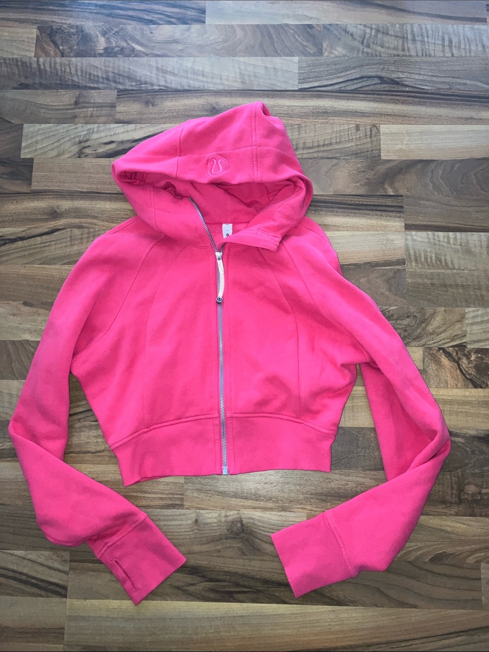 Lululemon bright pink full zip cropped hoodie women’s Sz 8